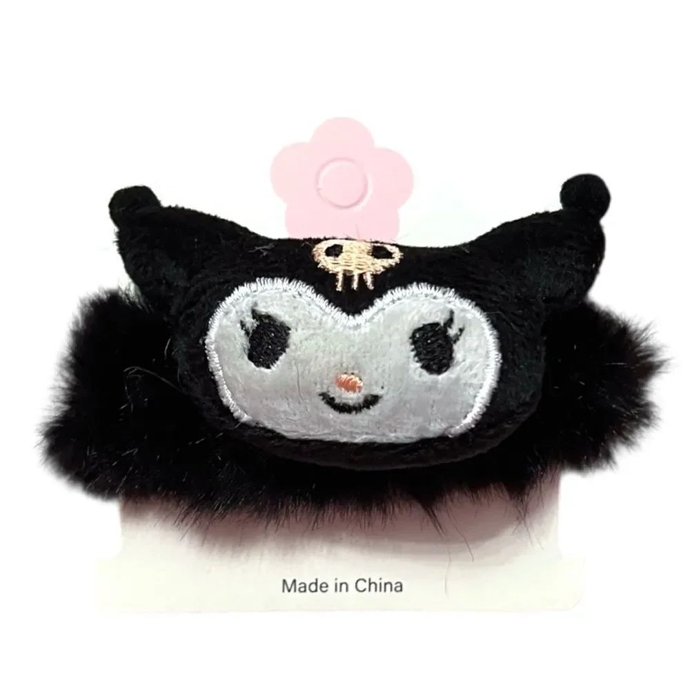 ๐คฏ5/$25๐คฏ Kuromi Black Furry HairโScrunchie